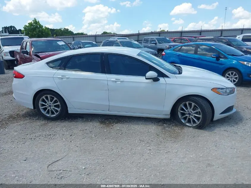 2017 FORD FUSION SE