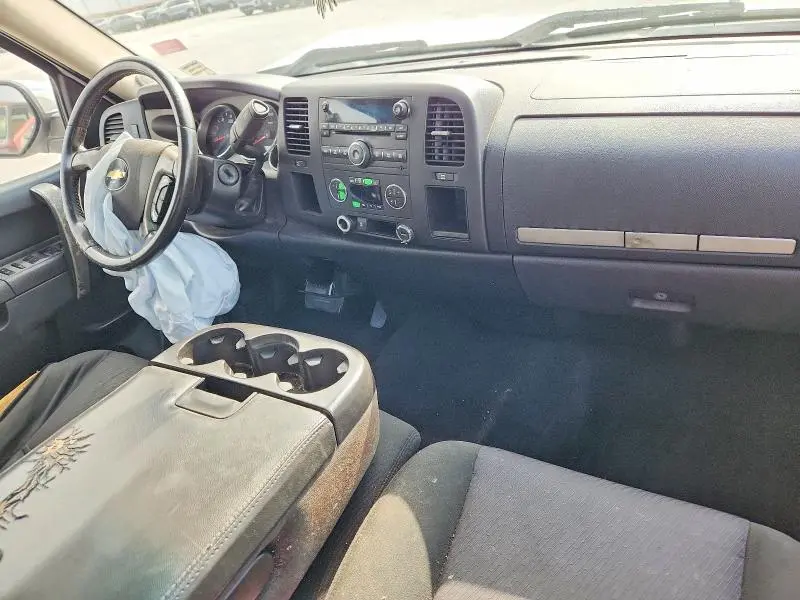 2011 CHEVROLET SILVERADO C1500 LT  