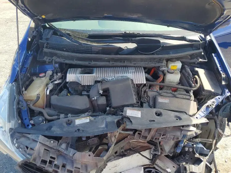 2016 TOYOTA PRIUS V THREE  