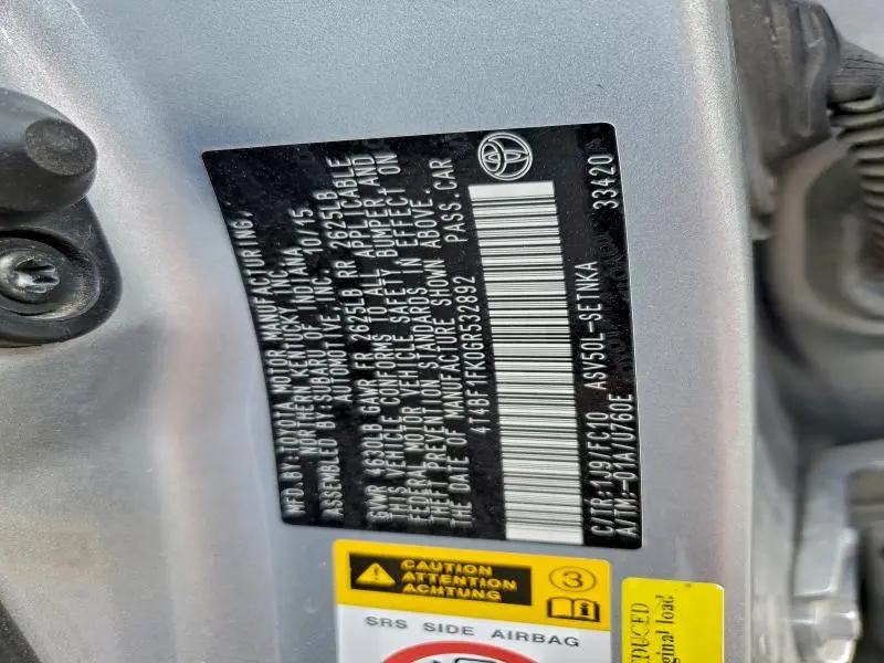 2016 TOYOTA CAMRY LE  