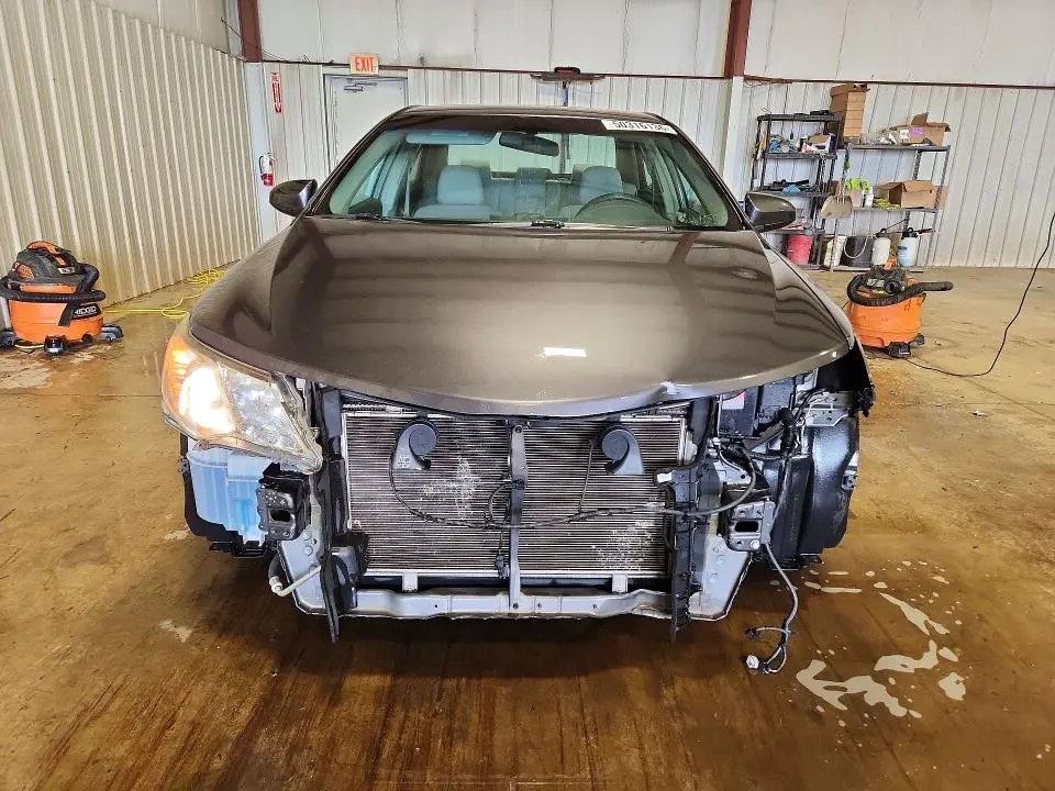 2013 TOYOTA CAMRY LE  