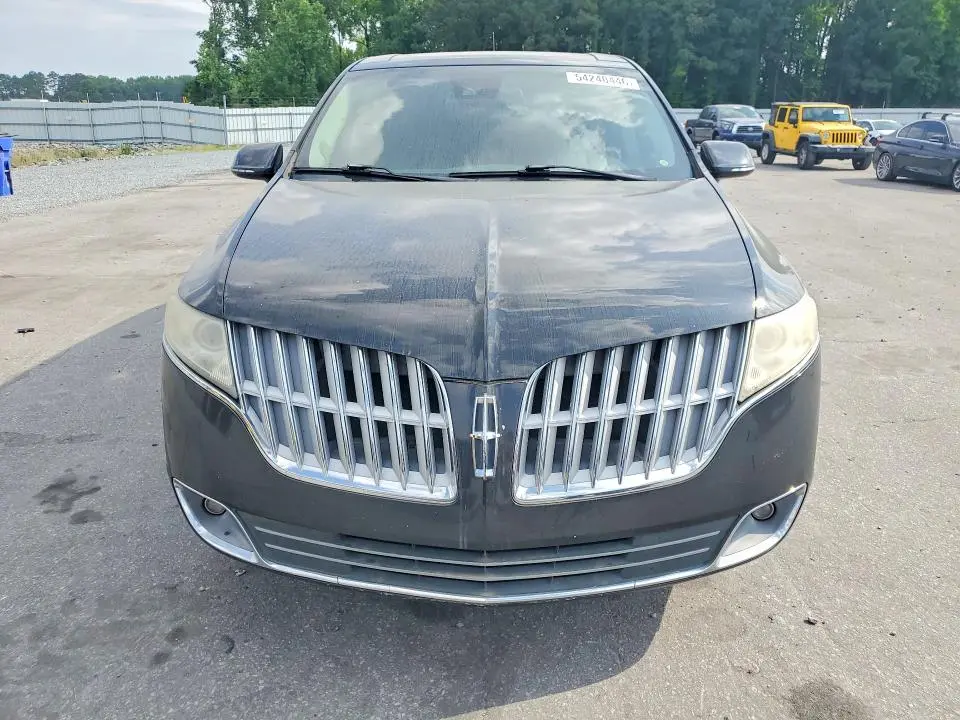 2010 LINCOLN MKT   