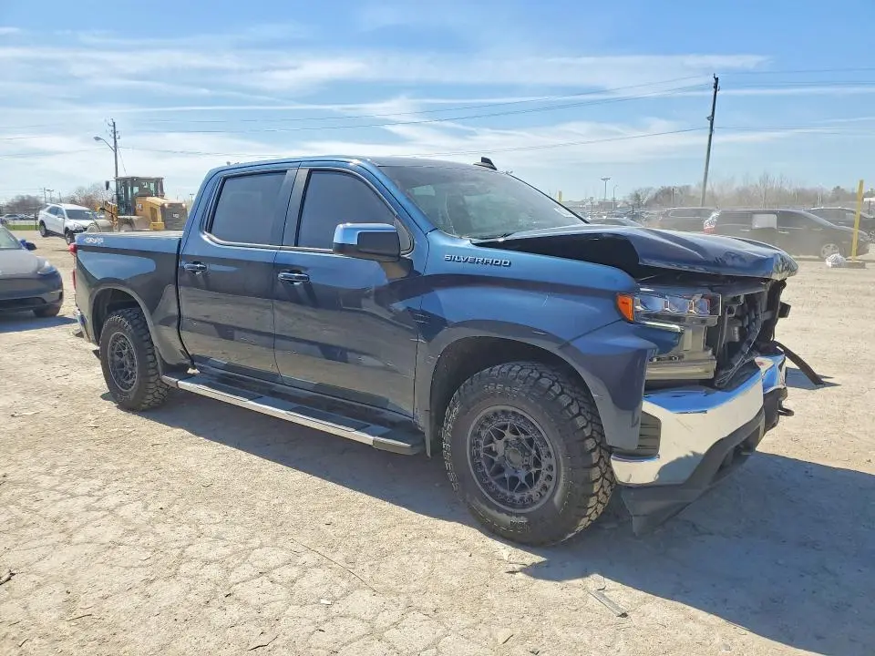 2021 CHEVROLET SILVERADO K1500 LT  