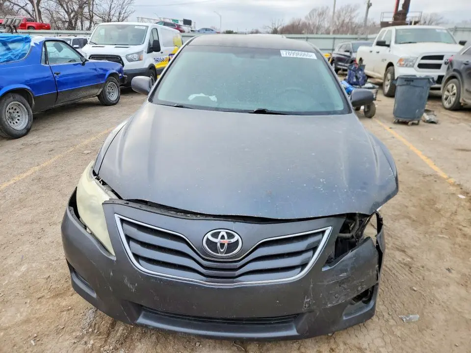 2011 TOYOTA CAMRY LE  