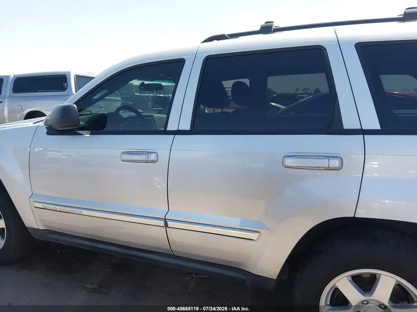 2010 JEEP GRAND CHEROKEE LAREDO