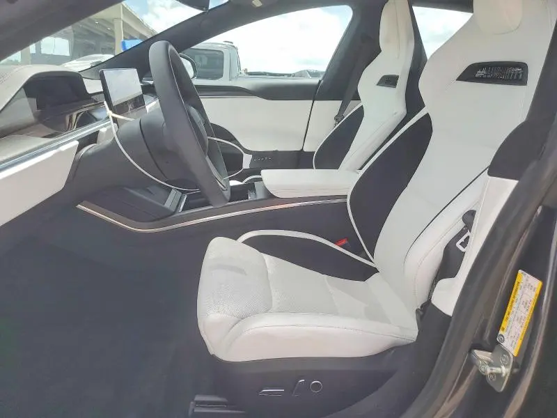 2024 TESLA MODEL S   