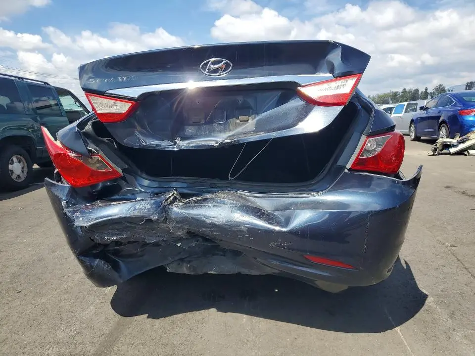 2012 HYUNDAI SONATA GLS  