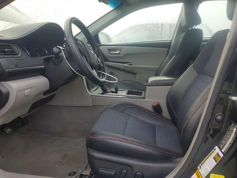 2017 TOYOTA CAMRY LE  