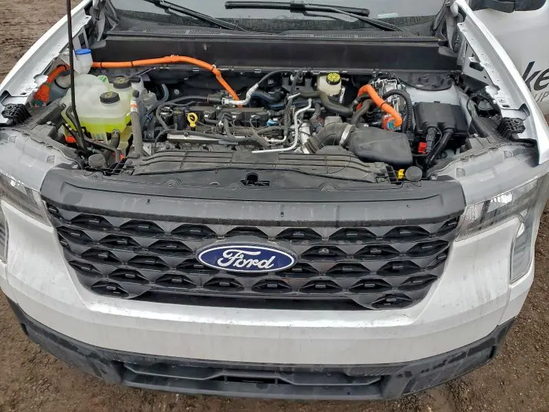 2025 FORD MAVERICK XL  