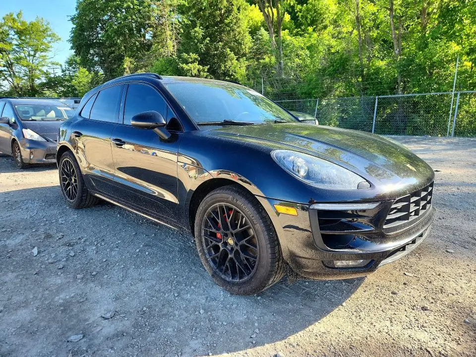 2017 PORSCHE MACAN GTS  