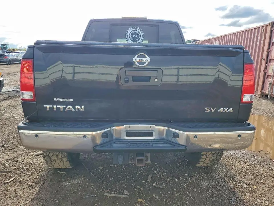 2014 NISSAN TITAN SV  