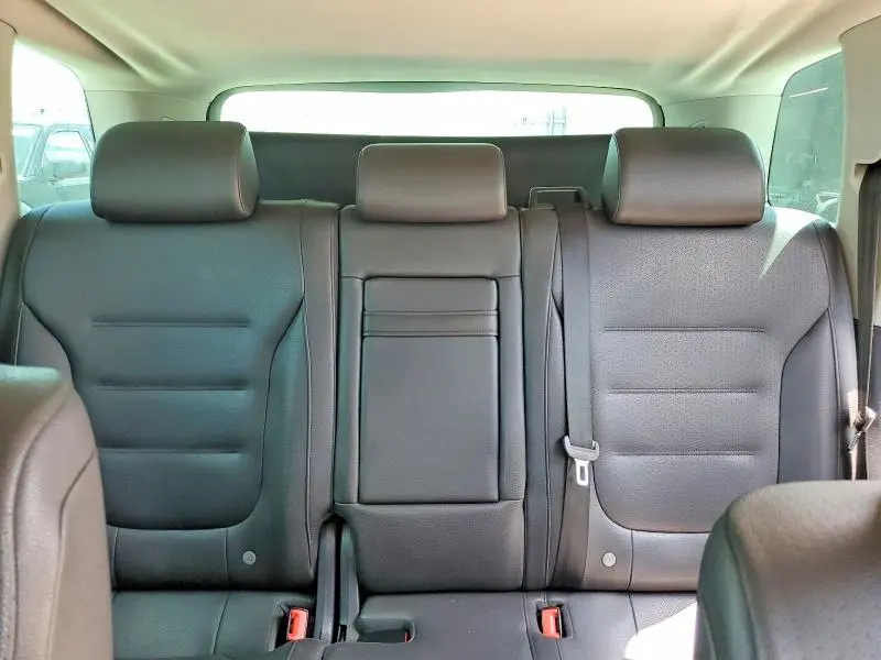 2014 VOLKSWAGEN TOUAREG V6  