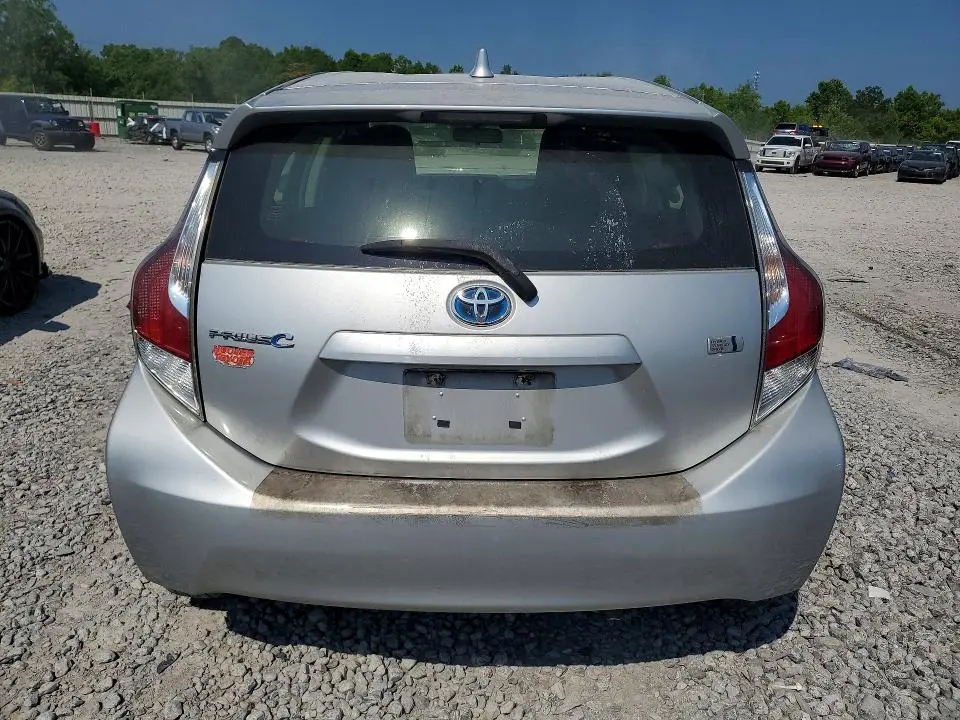2016 TOYOTA PRIUS C   