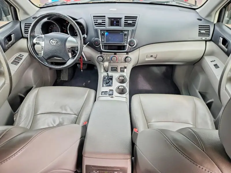 2013 TOYOTA HIGHLANDER BASE  
