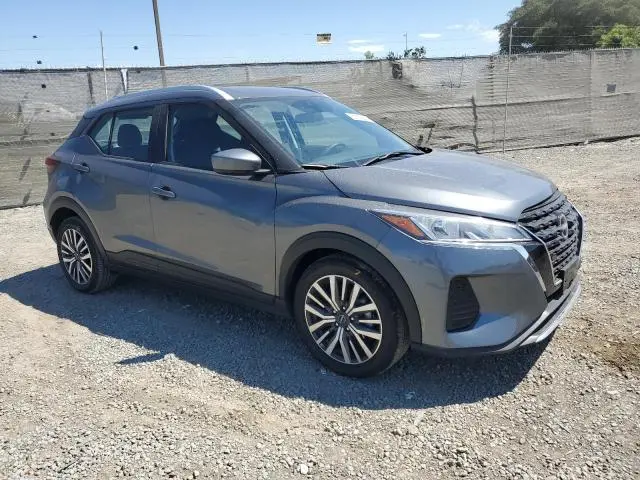 2024 NISSAN KICKS SV  