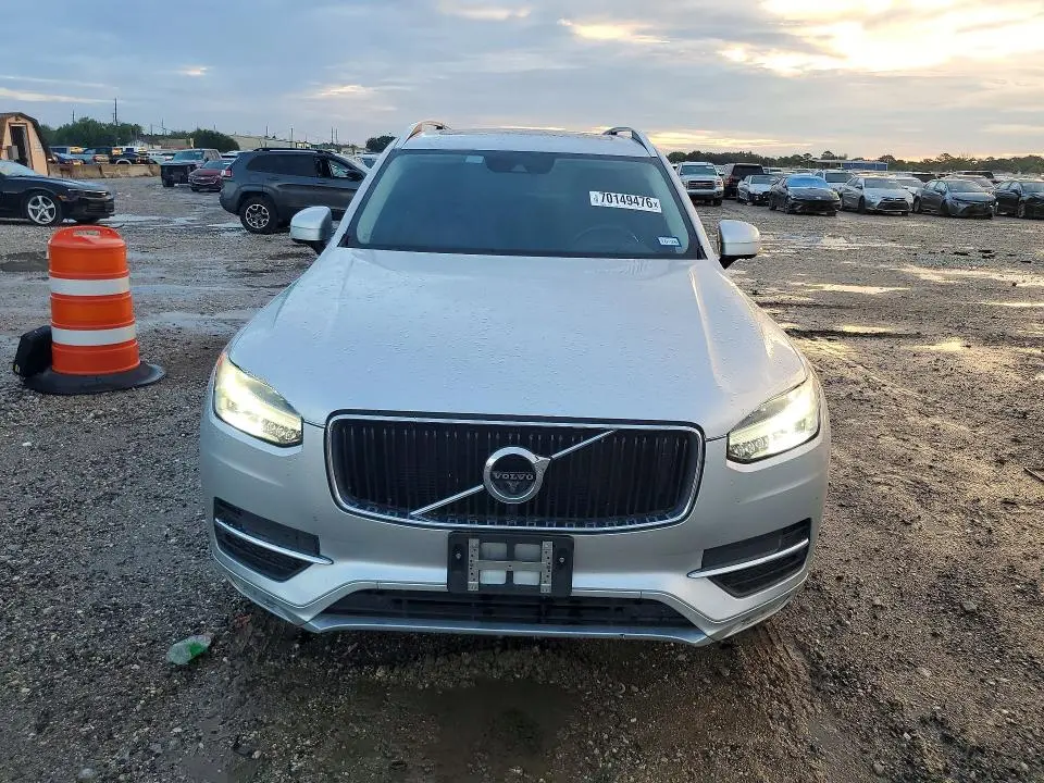 2017 VOLVO XC90 T5  