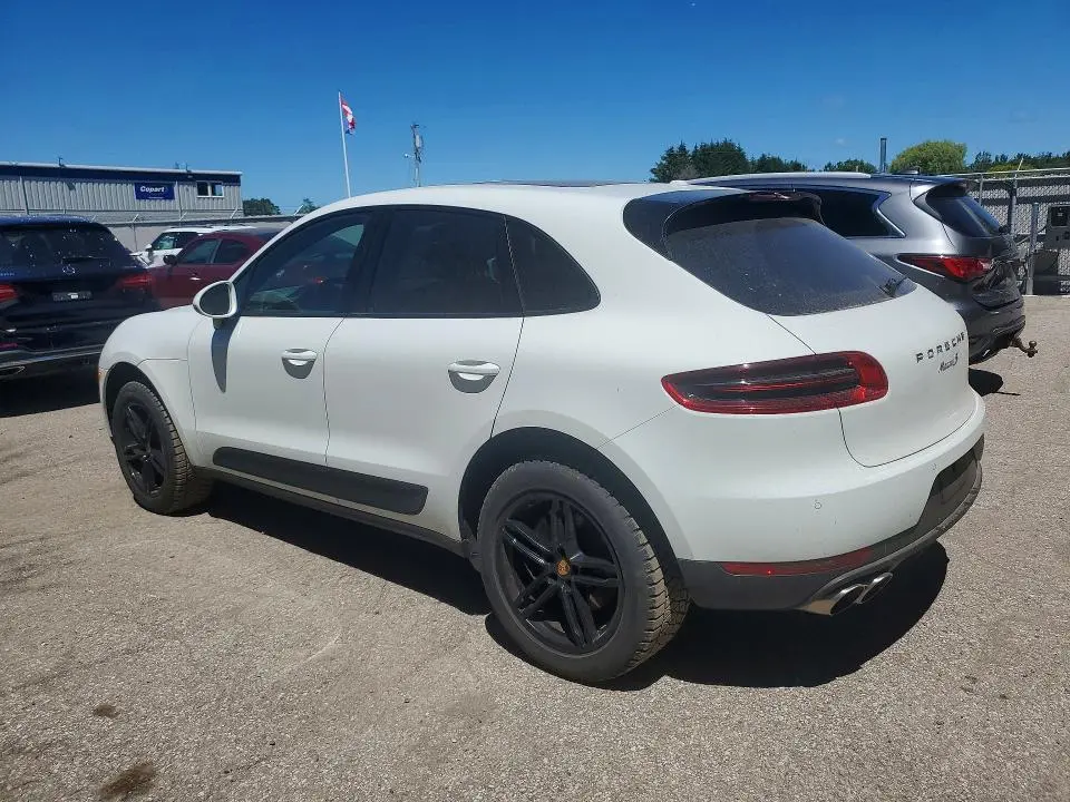 2015 PORSCHE MACAN S  