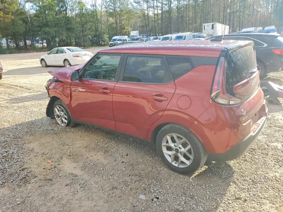 2023 KIA SOUL LX  