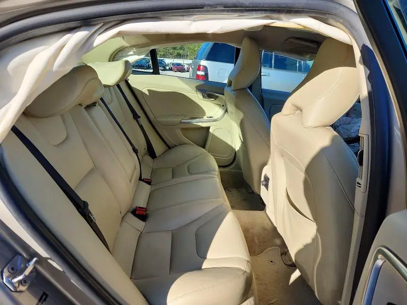 2016 VOLVO S60 PREMIER  