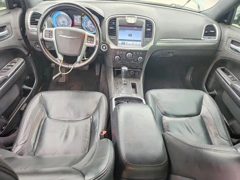 2011 CHRYSLER 300 LIMITED  