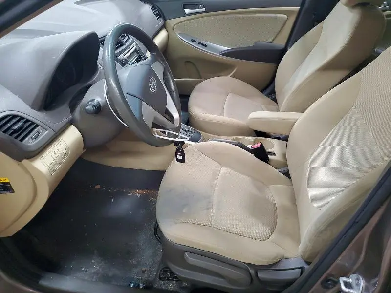 2013 HYUNDAI ACCENT GLS  