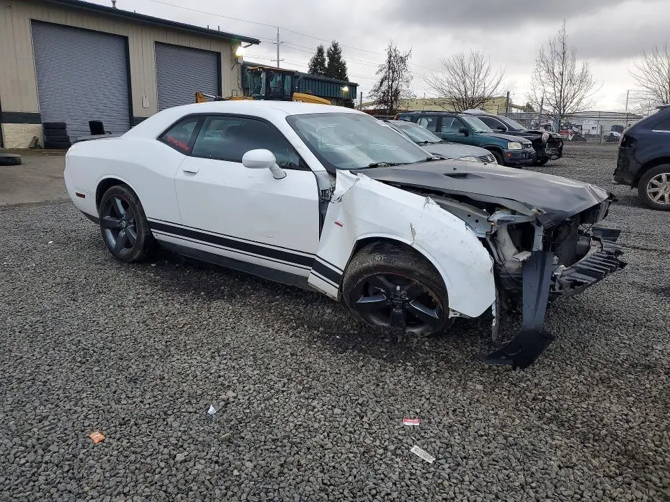 2013 DODGE CHALLENGER SXT  