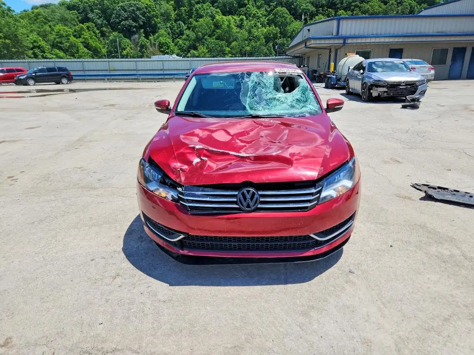 2015 VOLKSWAGEN PASSAT S  