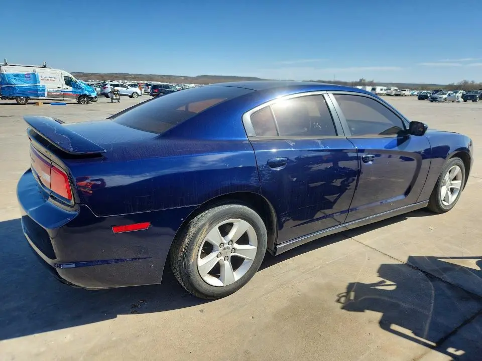 2014 DODGE CHARGER SE  