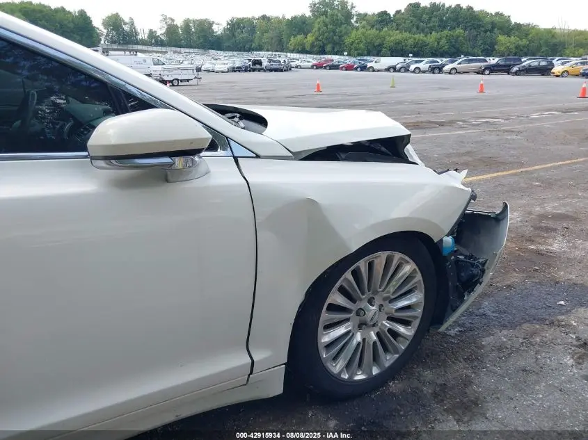 2013 LINCOLN MKZ  