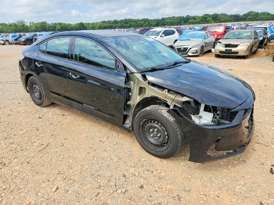 2018 HYUNDAI ELANTRA SE  