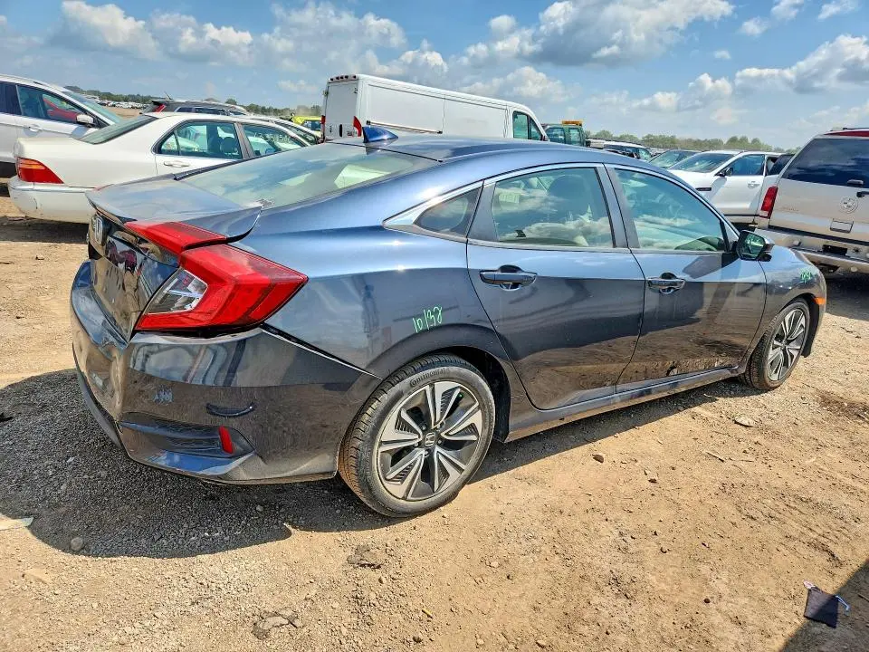 2018 HONDA CIVIC EX  