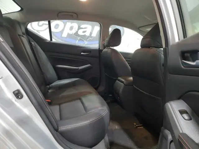 2021 NISSAN ALTIMA SR