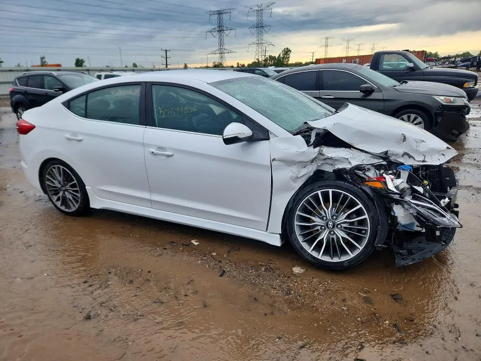 2017 HYUNDAI ELANTRA SPORT  