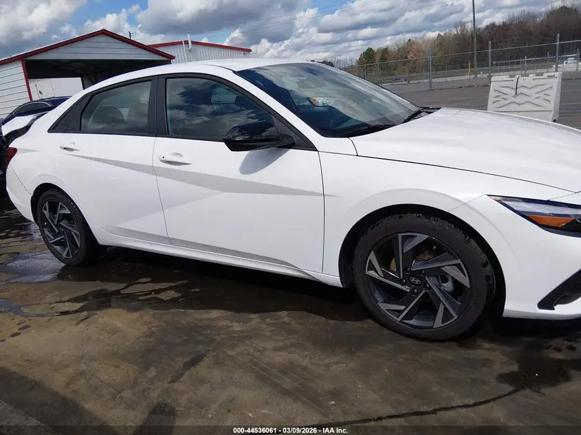 2025 HYUNDAI ELANTRA SEL SPORT