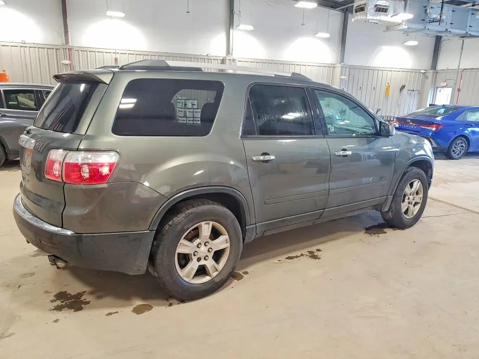 2011 GMC ACADIA SLE  