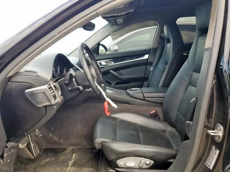 2016 PORSCHE PANAMERA 2  