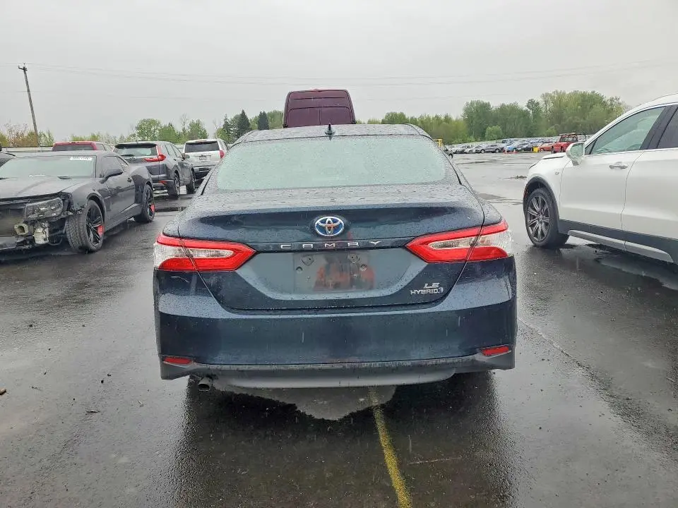 2020 TOYOTA CAMRY LE  