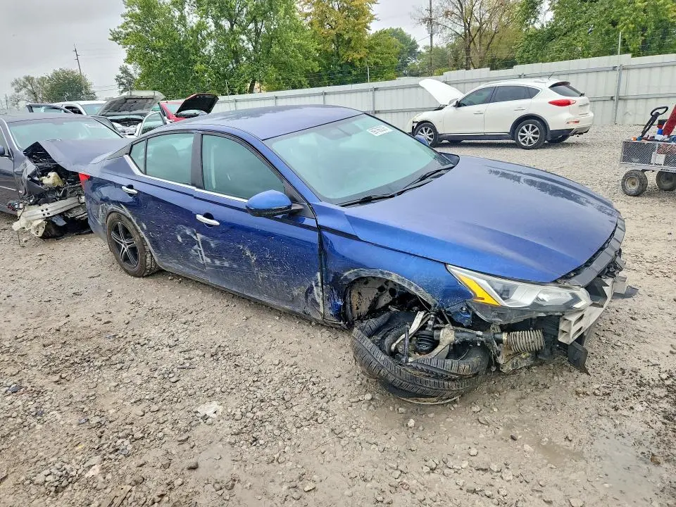 2019 NISSAN ALTIMA S  
