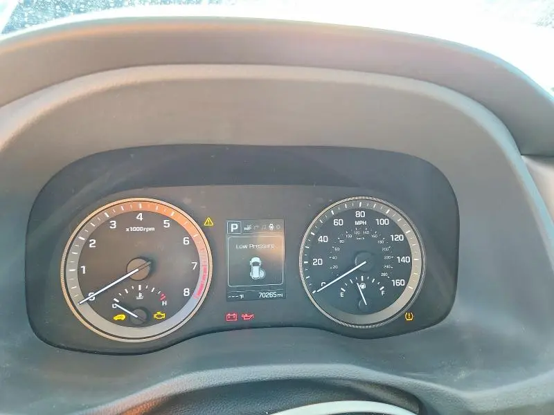 2017 HYUNDAI TUCSON SE PLUS  