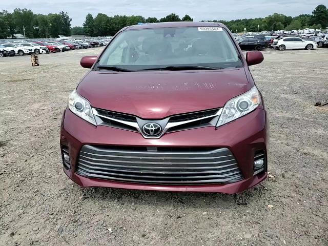 2018 TOYOTA SIENNA XLE