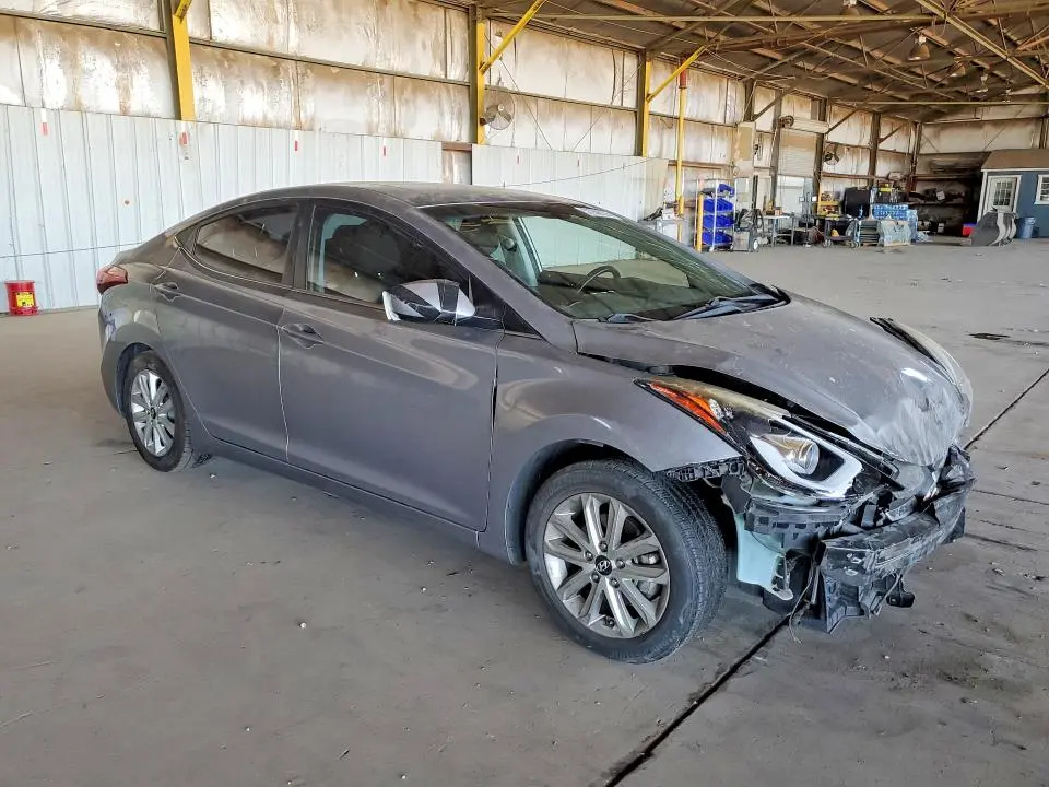 2015 HYUNDAI ELANTRA SE  