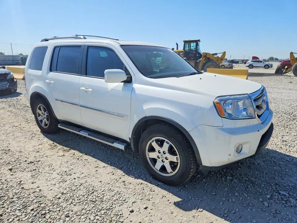 2011 HONDA PILOT TOURING  