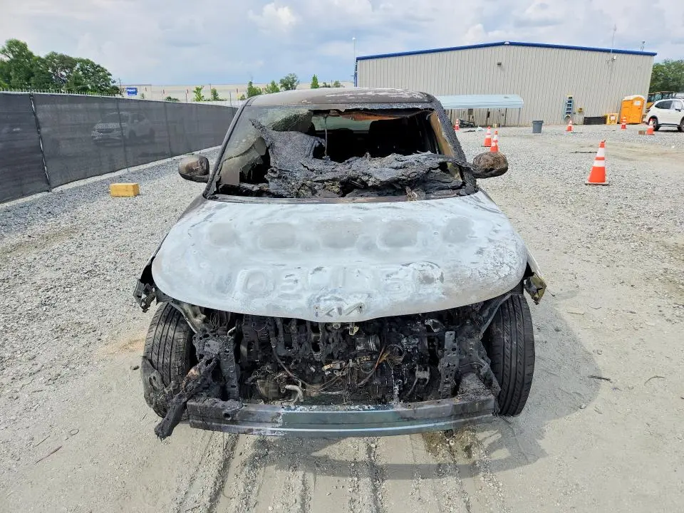 2022 KIA SOUL LX  
