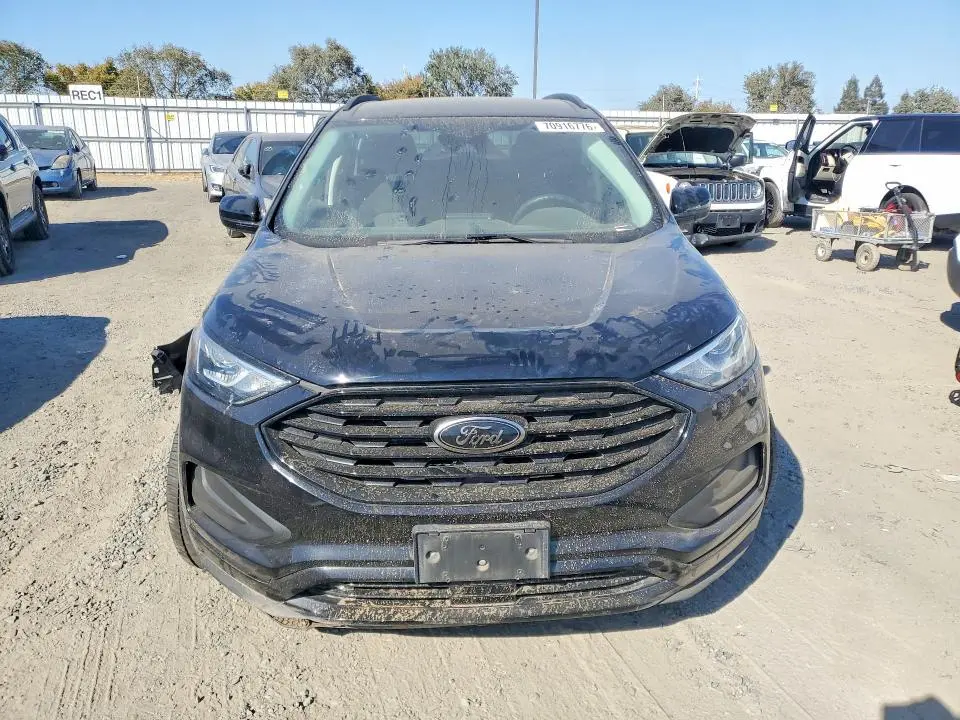 2022 FORD EDGE SE  