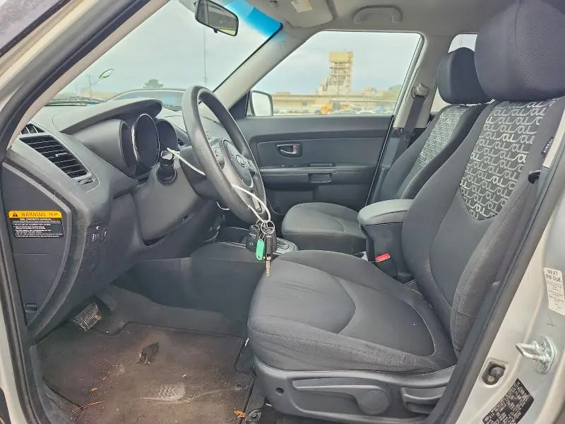 2011 KIA SOUL +  