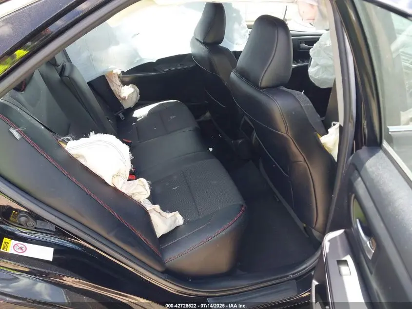 2017 TOYOTA CAMRY SE