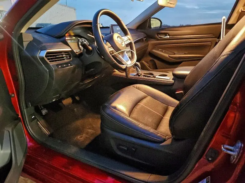 2020 NISSAN ALTIMA SR  