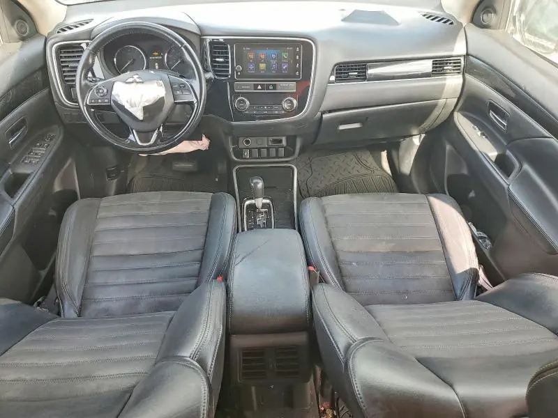 2019 MITSUBISHI OUTLANDER SE  