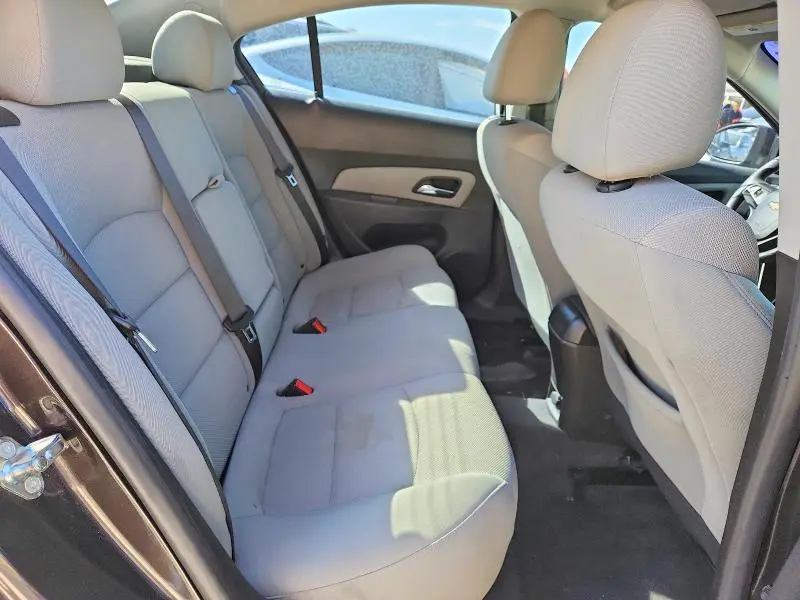 2015 CHEVROLET CRUZE LT  