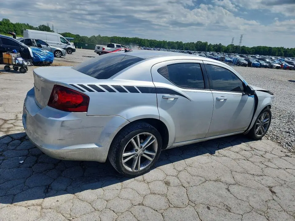 2012 DODGE AVENGER SE  